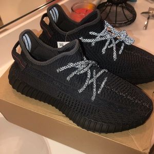 Yeezy V2 Black Non Reflective (size 8.5)